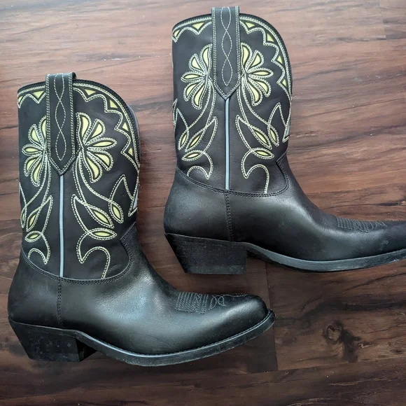 RARE Golden Goose Wish Star Short Western Boot in Black Yellow Sky Embroidery - Picture 13 of 16